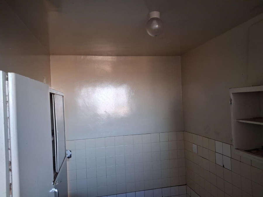 1 Bedroom Property for Sale in Hillbrow Gauteng