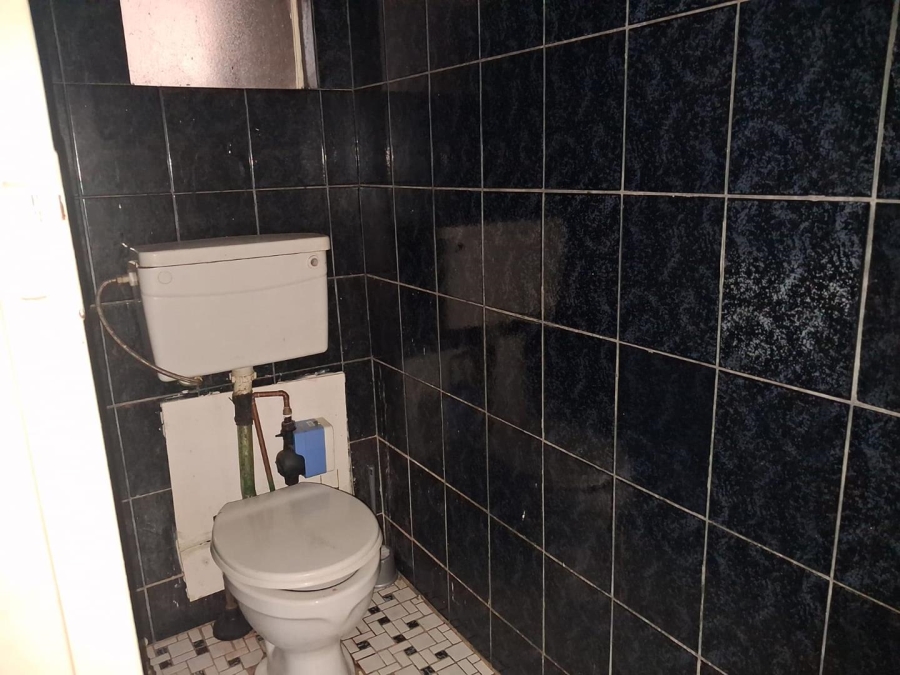 1 Bedroom Property for Sale in Hillbrow Gauteng