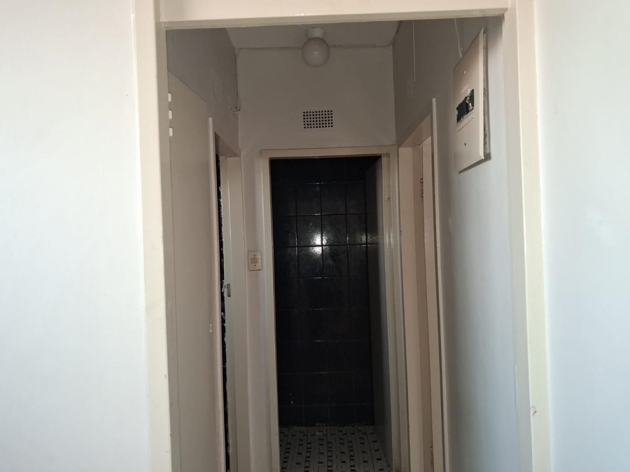 1 Bedroom Property for Sale in Hillbrow Gauteng