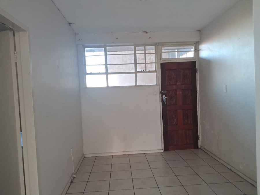 1 Bedroom Property for Sale in Hillbrow Gauteng