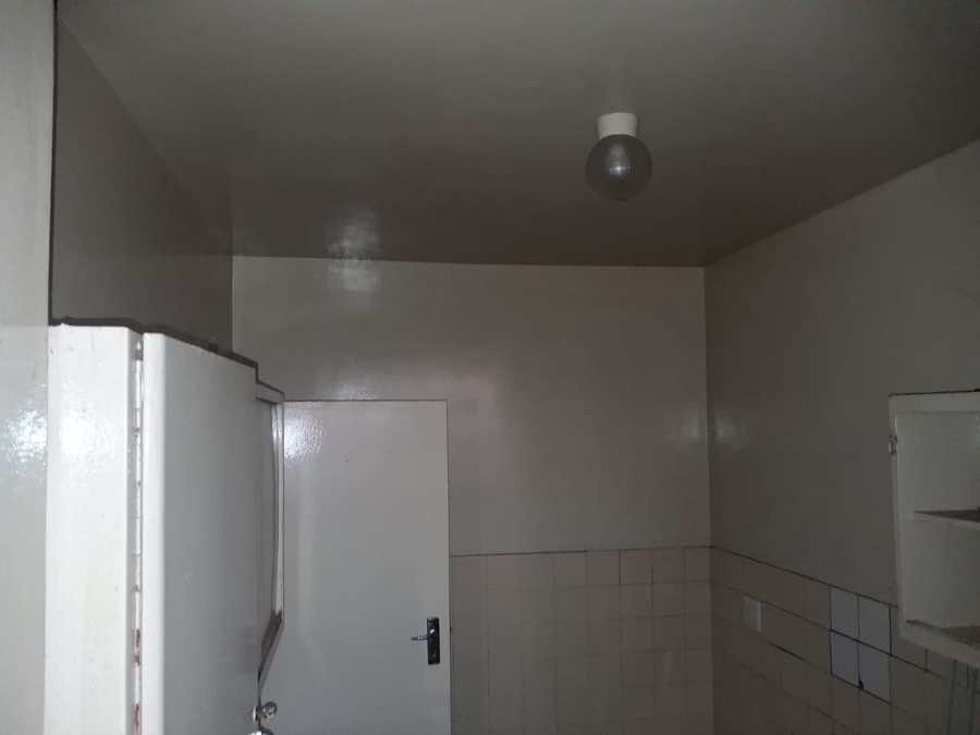 1 Bedroom Property for Sale in Hillbrow Gauteng