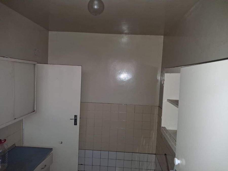 1 Bedroom Property for Sale in Hillbrow Gauteng