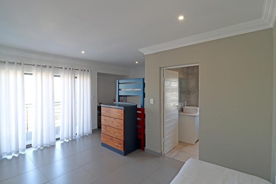 6 Bedroom Property for Sale in Blue Valley Gauteng