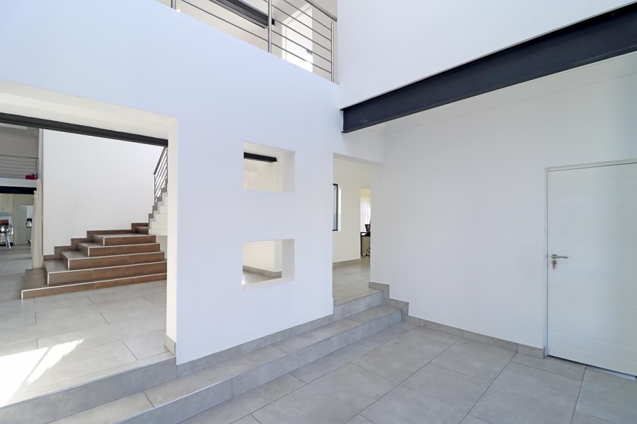 6 Bedroom Property for Sale in Blue Valley Gauteng