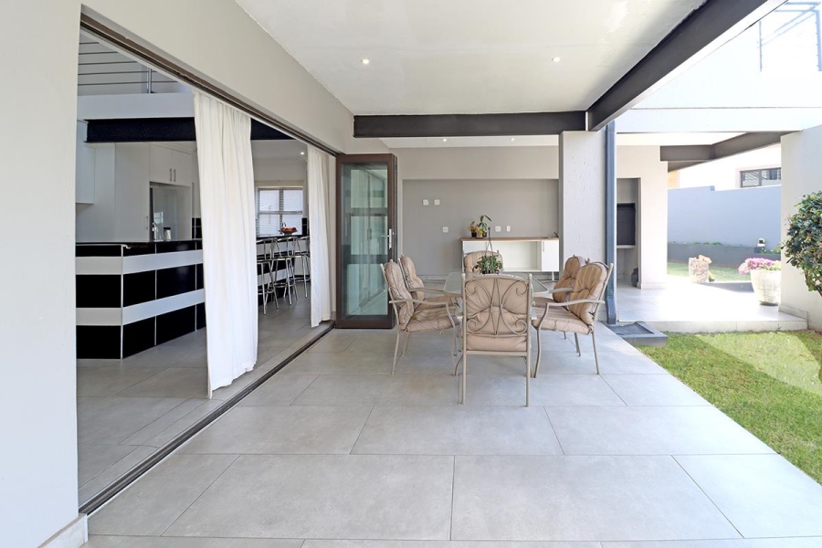 6 Bedroom Property for Sale in Blue Valley Gauteng
