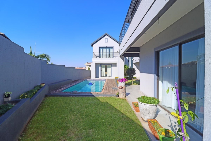 6 Bedroom Property for Sale in Blue Valley Gauteng
