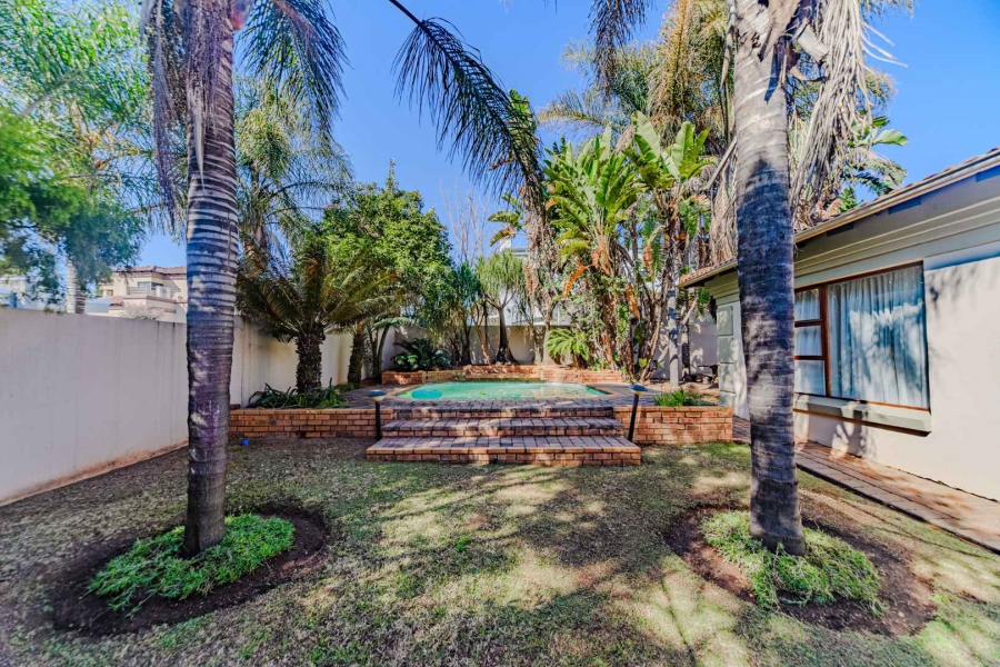 4 Bedroom Property for Sale in Blue Valley Golf Estate Gauteng