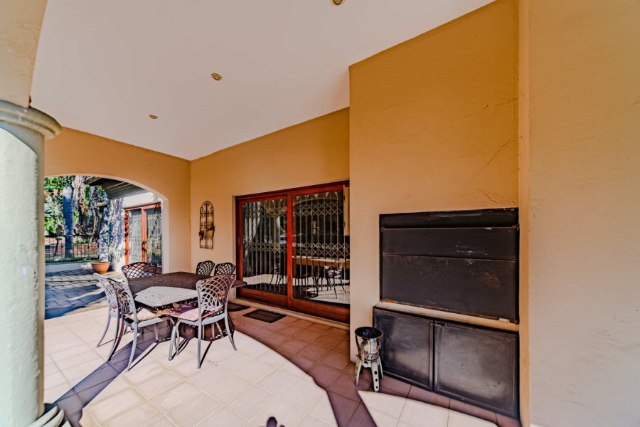 4 Bedroom Property for Sale in Blue Valley Golf Estate Gauteng