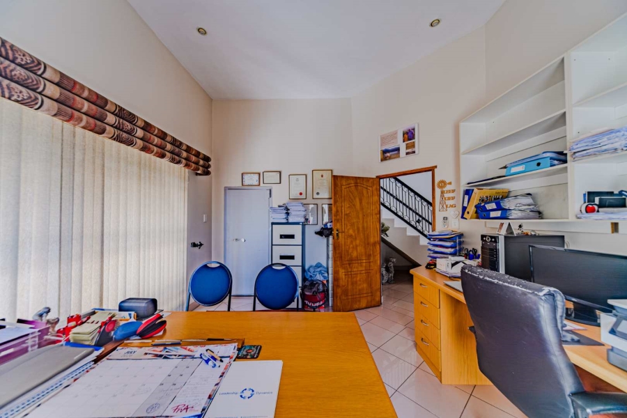 4 Bedroom Property for Sale in Blue Valley Golf Estate Gauteng
