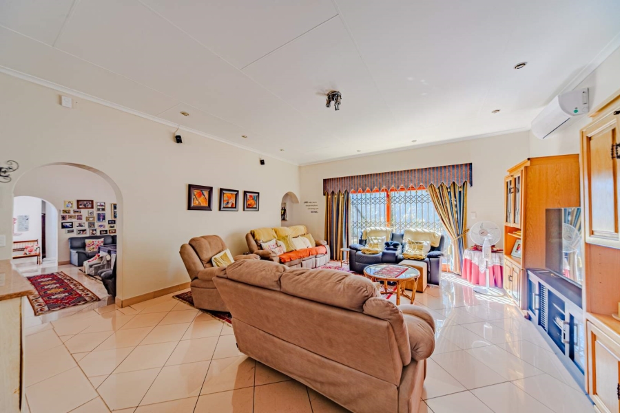 4 Bedroom Property for Sale in Blue Valley Golf Estate Gauteng