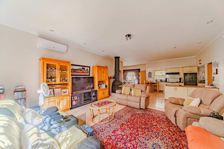4 Bedroom Property for Sale in Blue Valley Golf Estate Gauteng