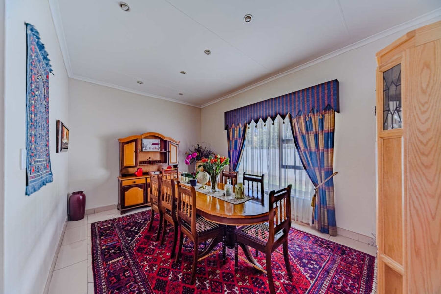 4 Bedroom Property for Sale in Blue Valley Golf Estate Gauteng