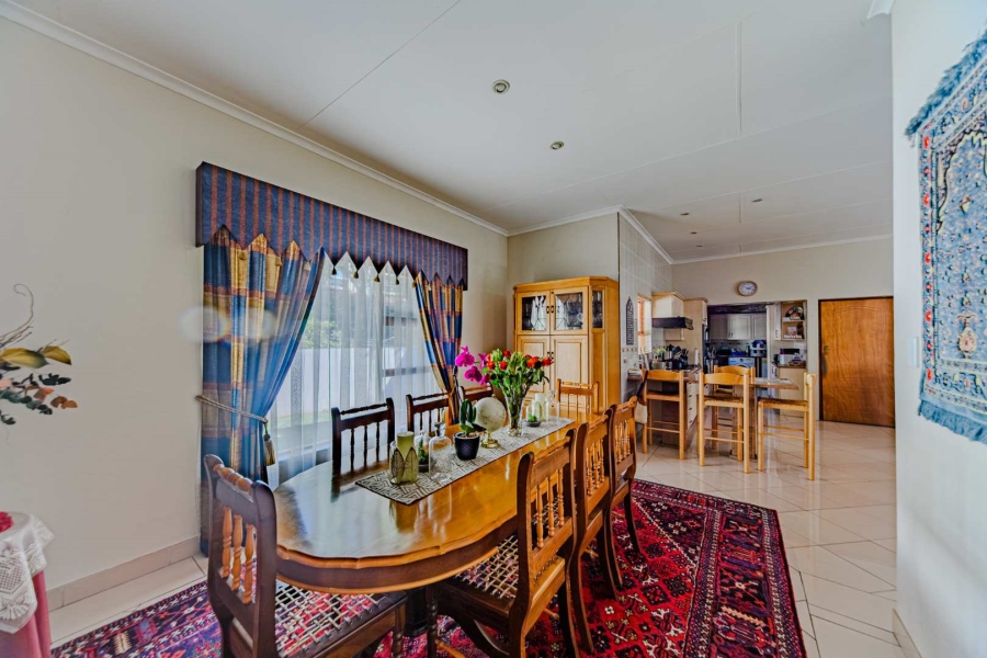 4 Bedroom Property for Sale in Blue Valley Golf Estate Gauteng