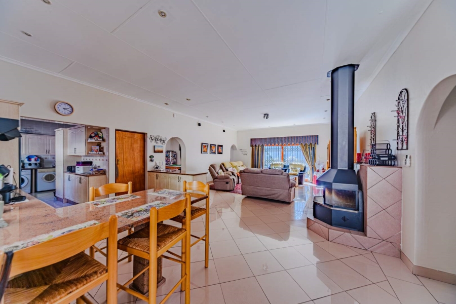 4 Bedroom Property for Sale in Blue Valley Golf Estate Gauteng