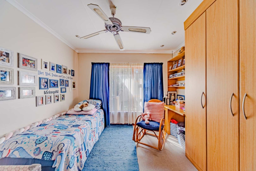 4 Bedroom Property for Sale in Blue Valley Golf Estate Gauteng