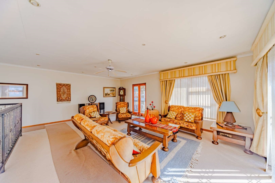 4 Bedroom Property for Sale in Blue Valley Golf Estate Gauteng