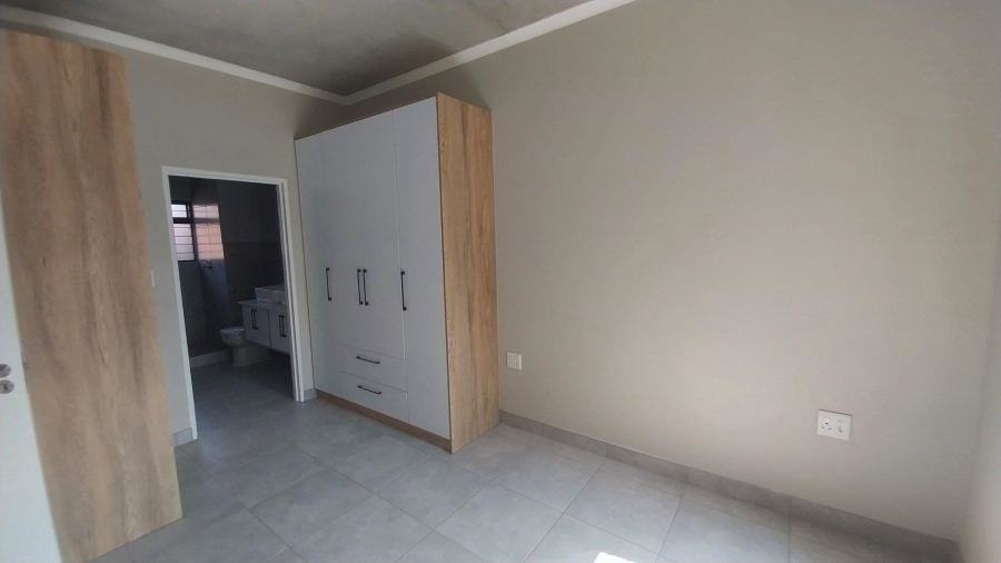 To Let 2 Bedroom Property for Rent in Olympus Gauteng