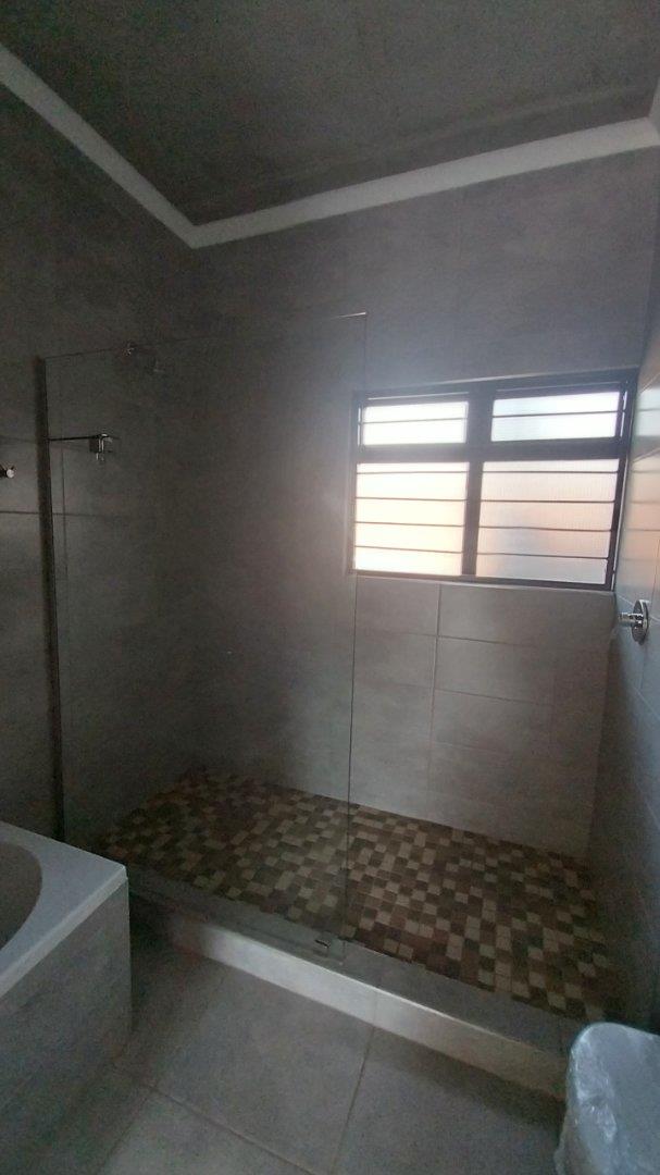 To Let 2 Bedroom Property for Rent in Olympus Gauteng