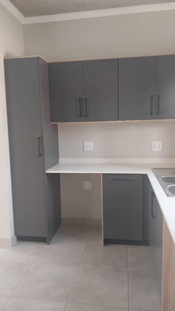 To Let 2 Bedroom Property for Rent in Olympus Gauteng