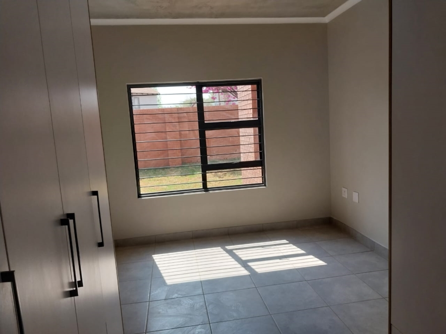 To Let 2 Bedroom Property for Rent in Olympus Gauteng