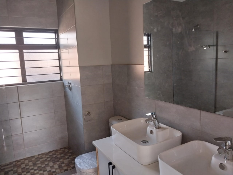To Let 2 Bedroom Property for Rent in Olympus Gauteng