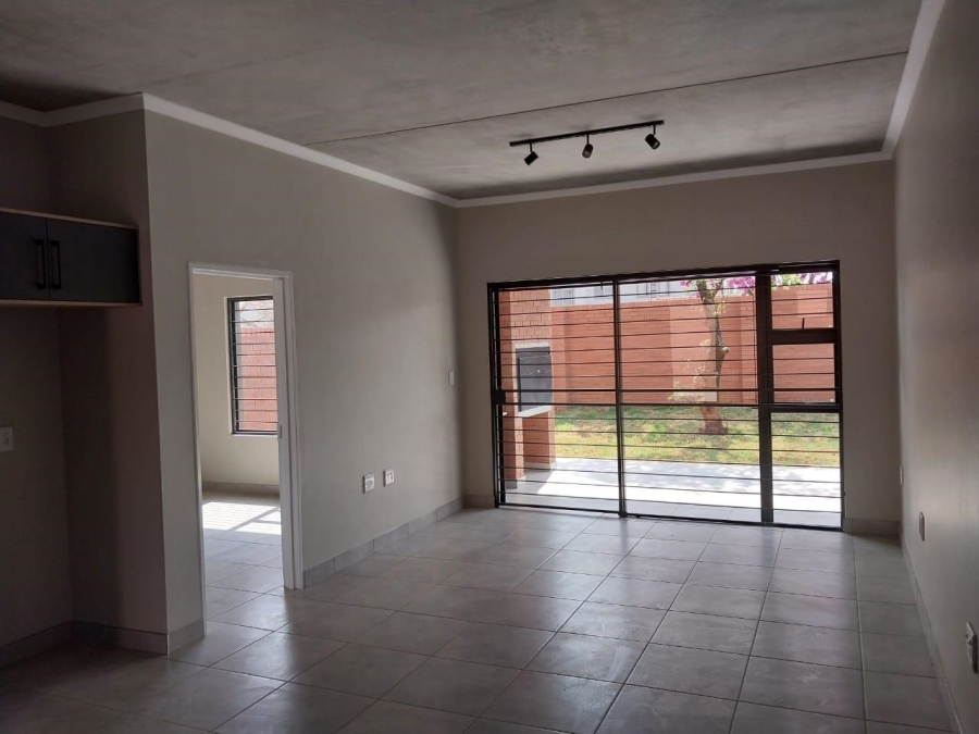 To Let 2 Bedroom Property for Rent in Olympus Gauteng