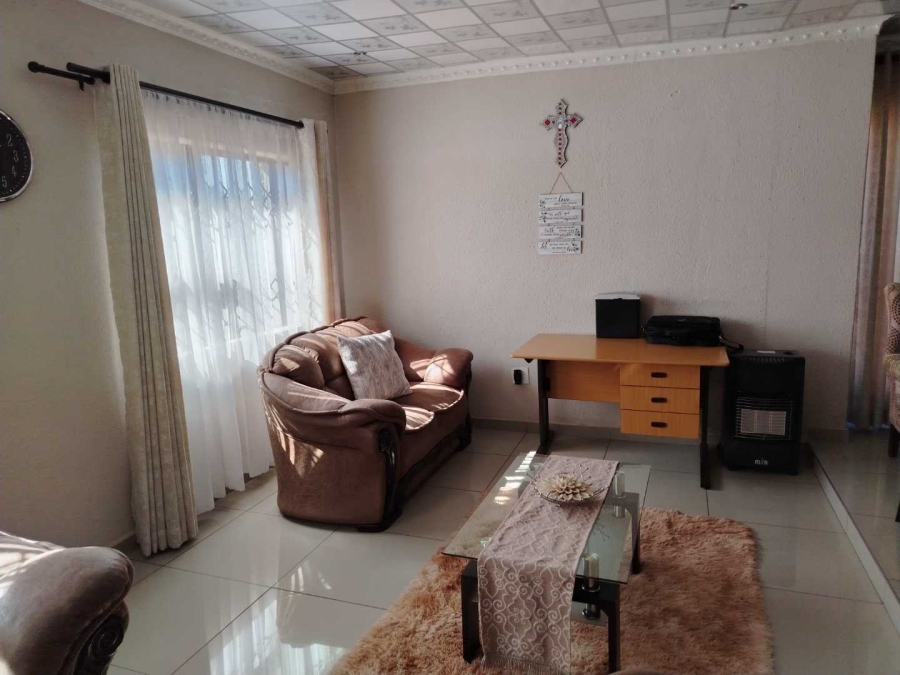 3 Bedroom Property for Sale in Zakariyya Park Gauteng
