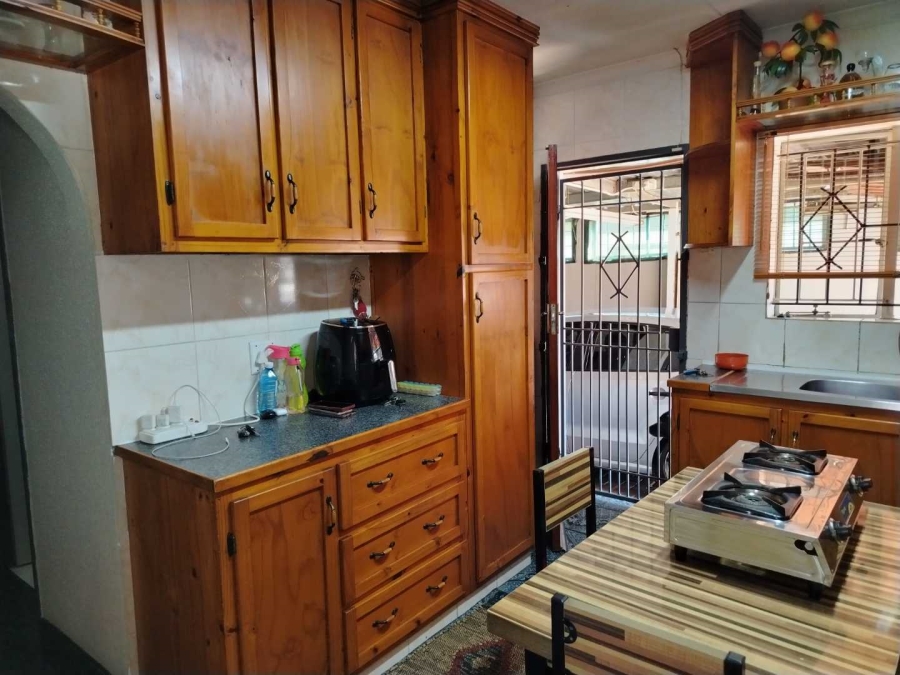 3 Bedroom Property for Sale in Zakariyya Park Gauteng
