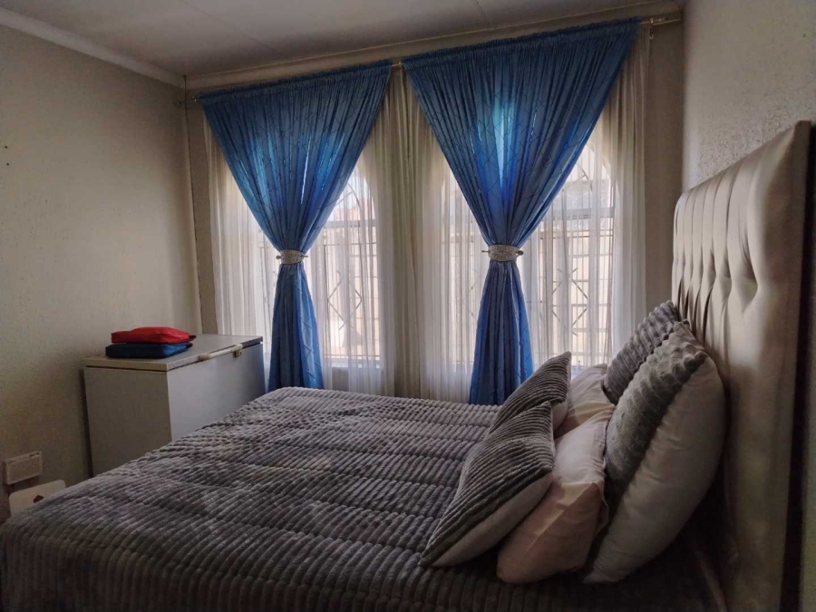 3 Bedroom Property for Sale in Zakariyya Park Gauteng