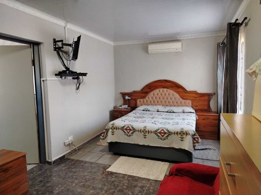 3 Bedroom Property for Sale in Zakariyya Park Gauteng