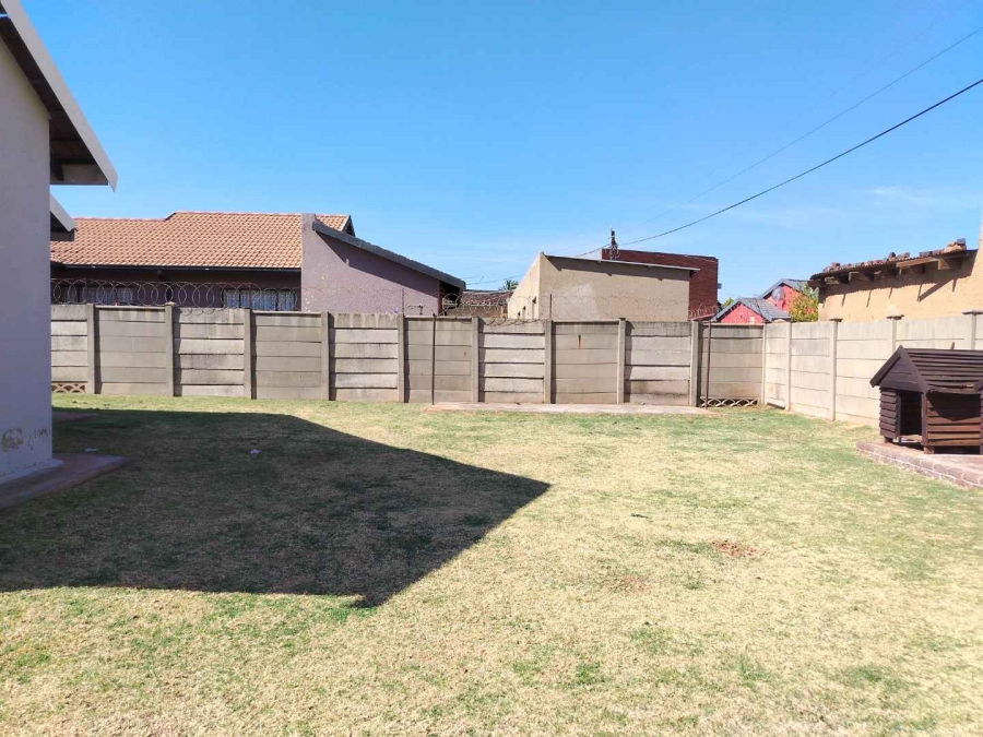 3 Bedroom Property for Sale in Zakariyya Park Gauteng