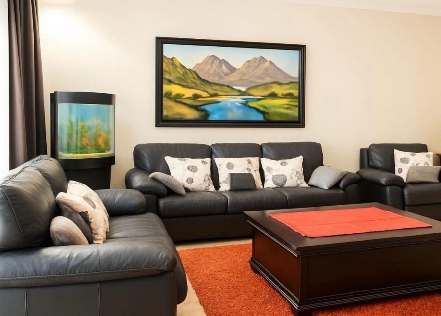 4 Bedroom Property for Sale in Hekpoort Gauteng