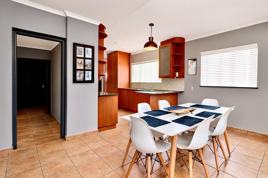 4 Bedroom Property for Sale in Hekpoort Gauteng