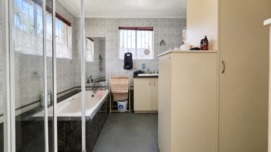 4 Bedroom Property for Sale in De Deur Gauteng