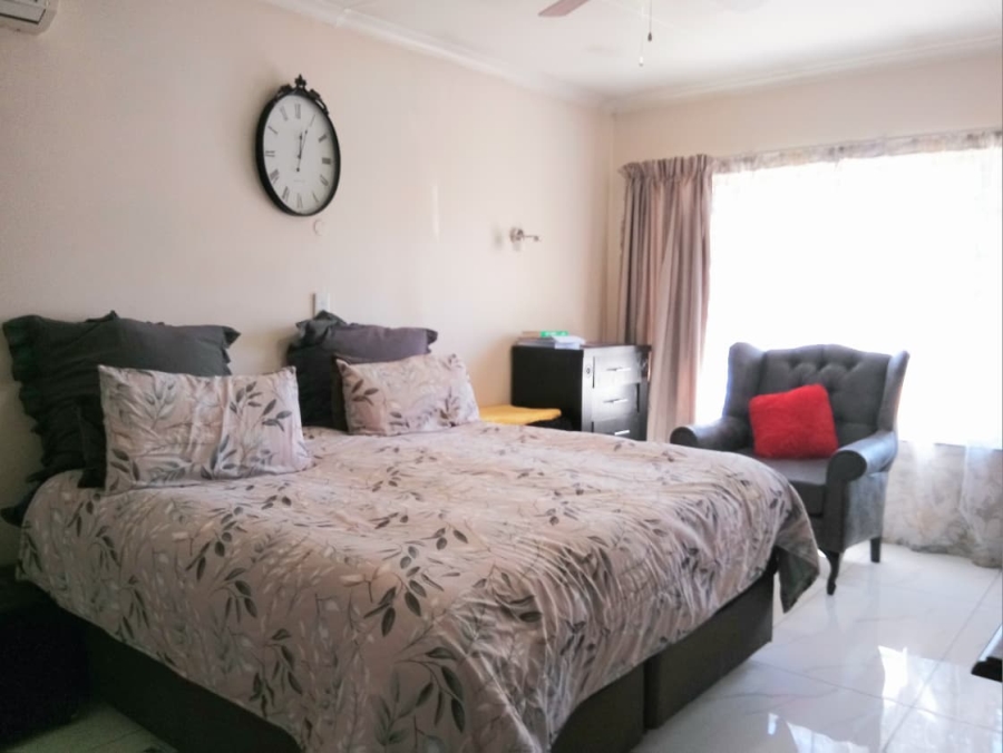 4 Bedroom Property for Sale in Brackendowns Gauteng