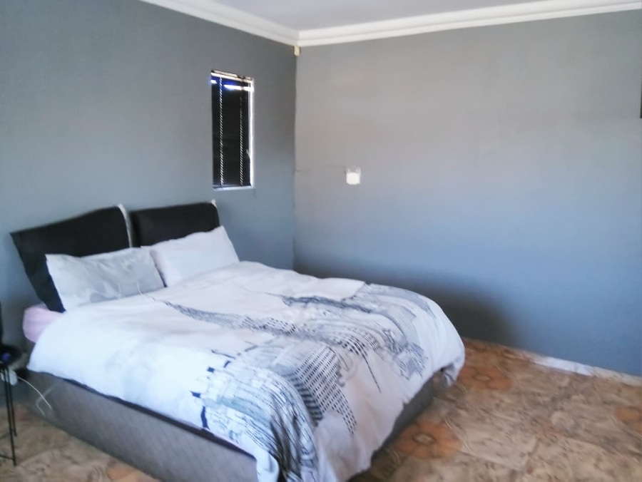 4 Bedroom Property for Sale in Brackendowns Gauteng