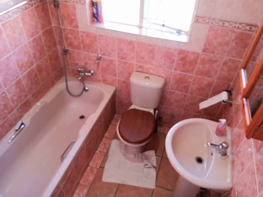 4 Bedroom Property for Sale in Brackendowns Gauteng