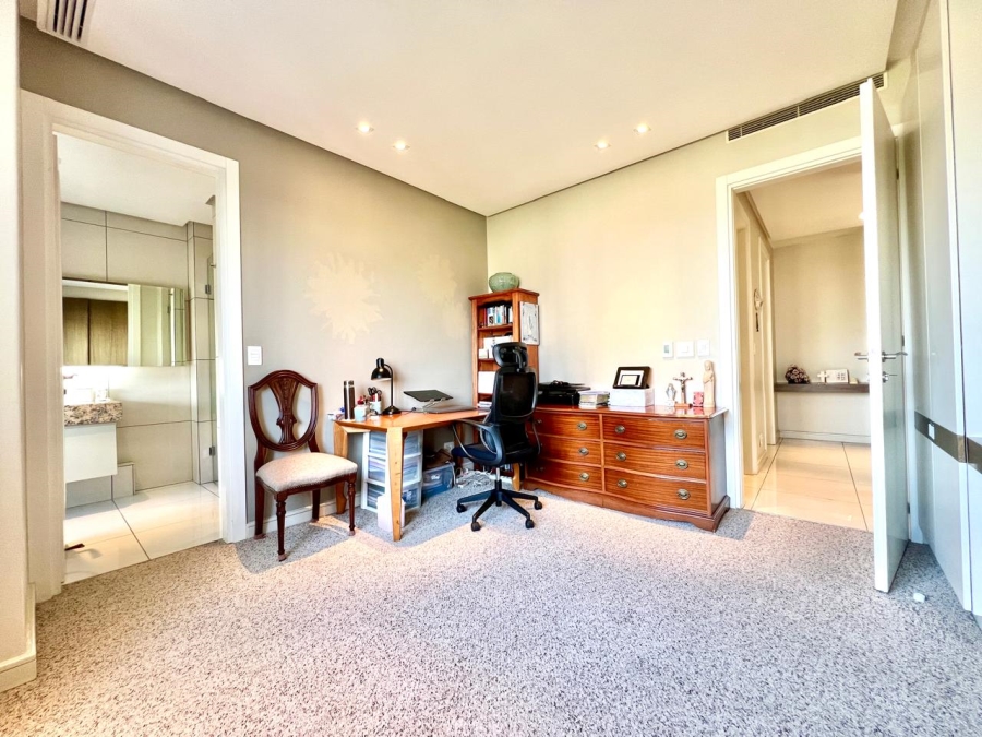To Let 2 Bedroom Property for Rent in Morningside Gauteng