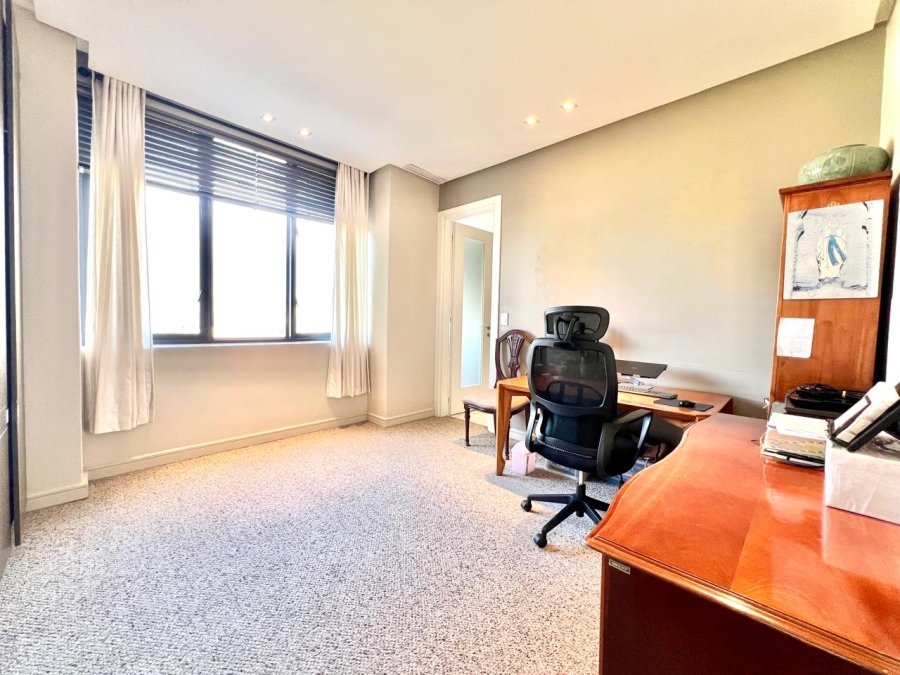 To Let 2 Bedroom Property for Rent in Morningside Gauteng