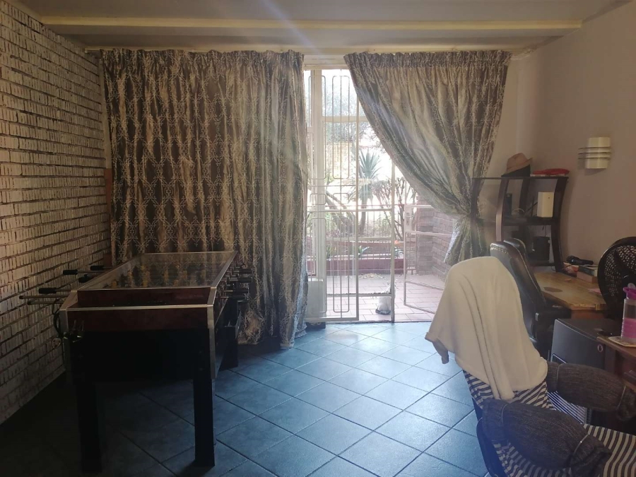 2 Bedroom Property for Sale in The Hill Gauteng
