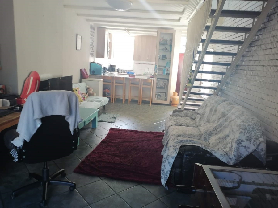 2 Bedroom Property for Sale in The Hill Gauteng