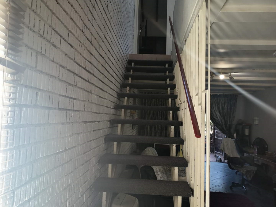 2 Bedroom Property for Sale in The Hill Gauteng