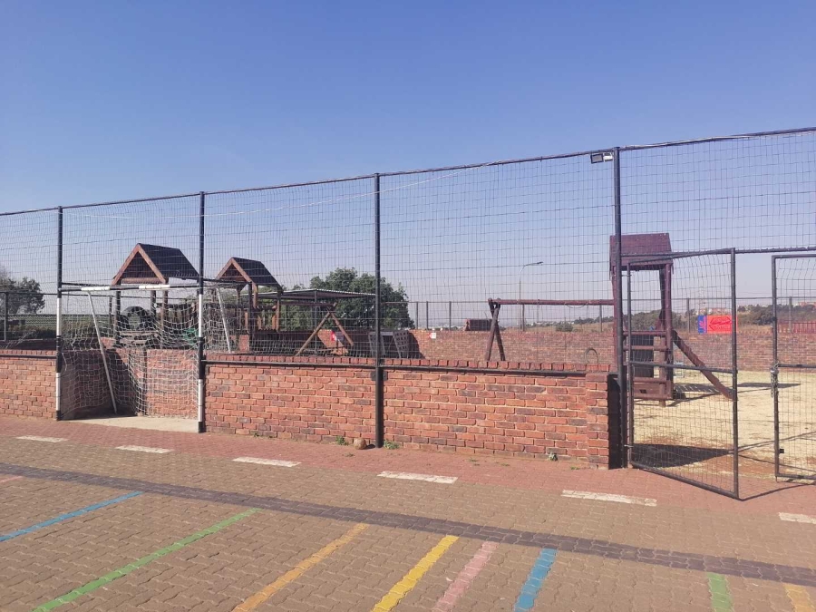 2 Bedroom Property for Sale in The Hill Gauteng