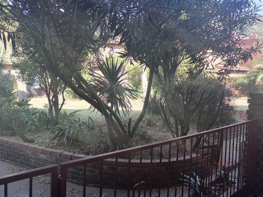 2 Bedroom Property for Sale in The Hill Gauteng