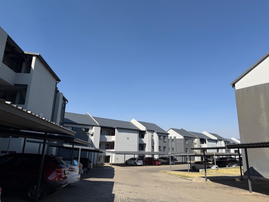 1 Bedroom Property for Sale in Glen Austin AH Gauteng