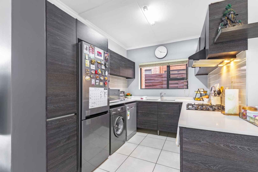 3 Bedroom Property for Sale in Olivedale Gauteng