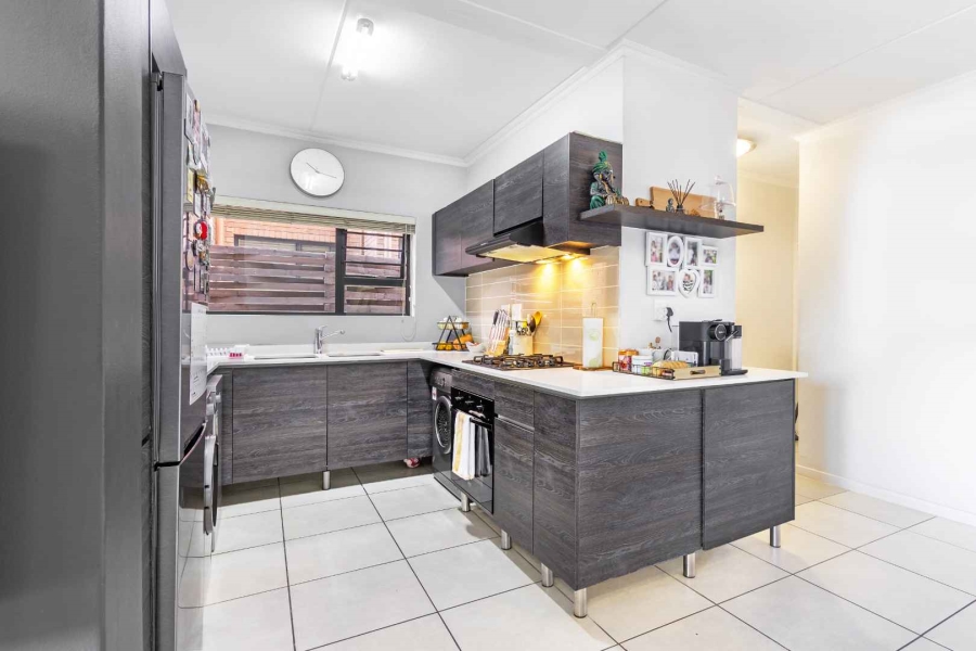 3 Bedroom Property for Sale in Olivedale Gauteng