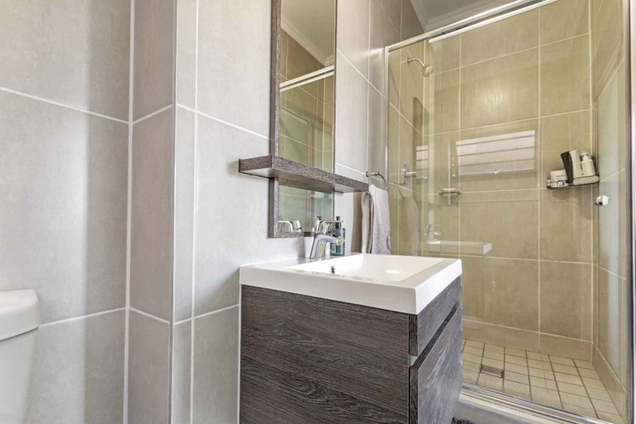 3 Bedroom Property for Sale in Olivedale Gauteng