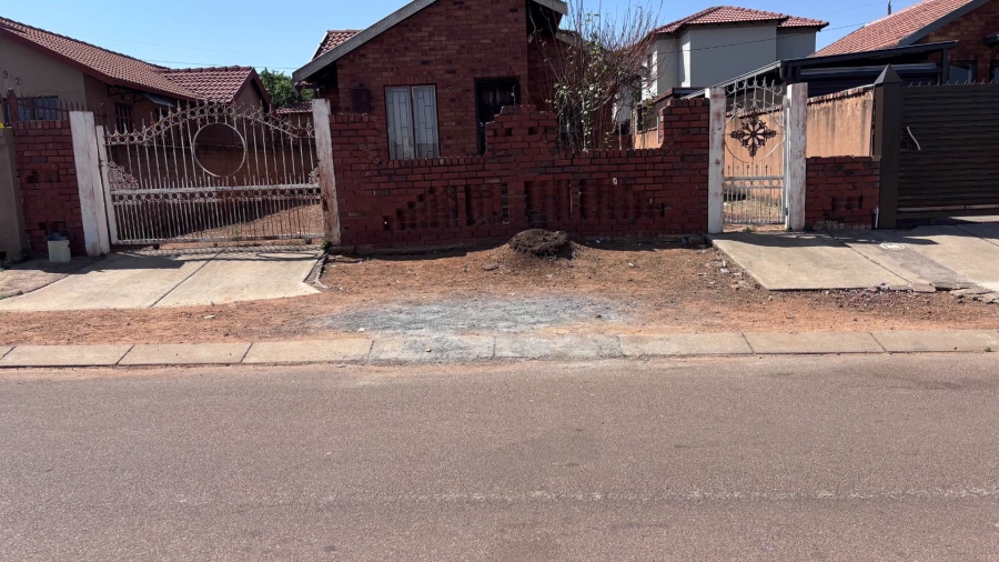 3 Bedroom Property for Sale in Soshanguve UU Gauteng