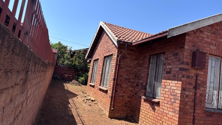 3 Bedroom Property for Sale in Soshanguve UU Gauteng